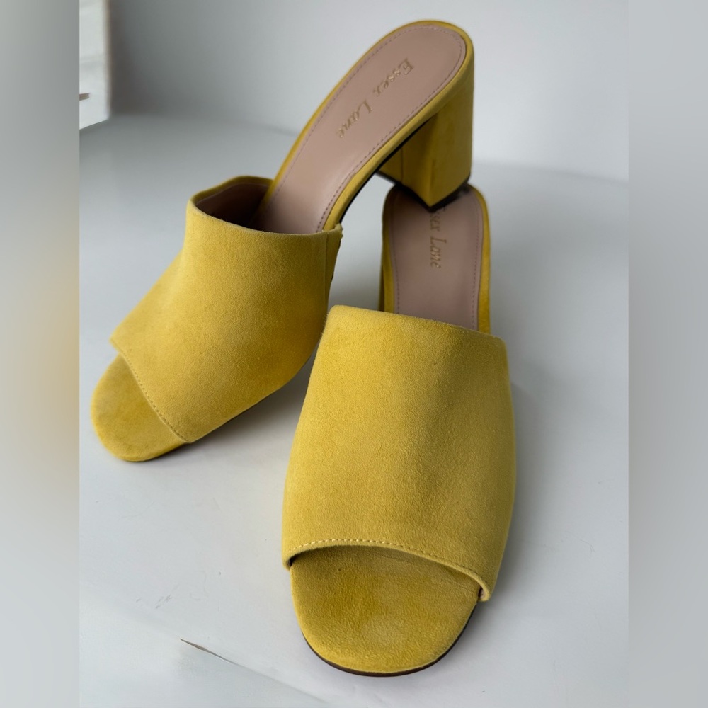 Essex Lane El-Gavan Women’s 9.5 Yellow Suede Slip On Sandal Block Heel